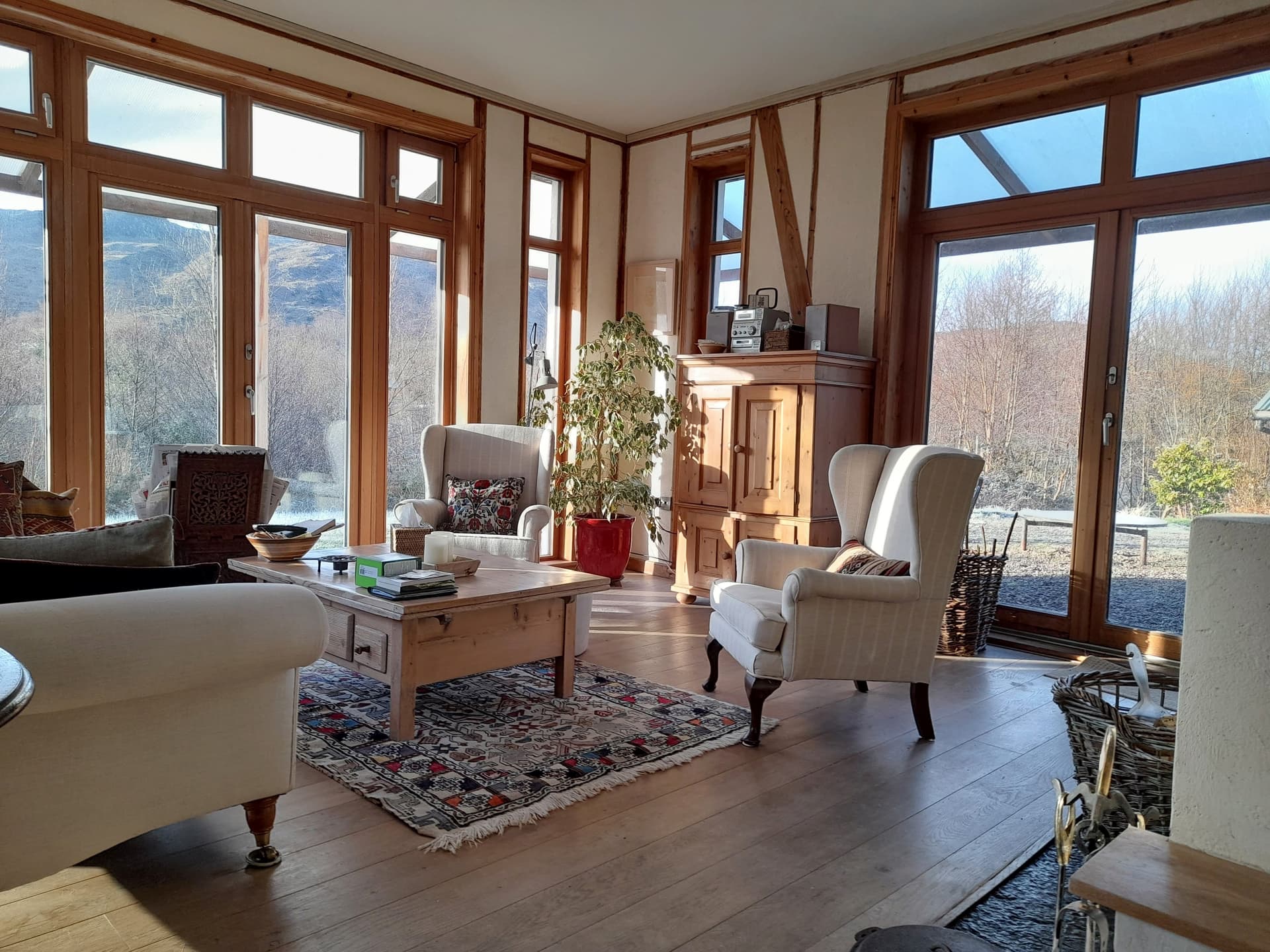 3 Bed 3 Bath Eco Seclusion, 94km Ryder Cup